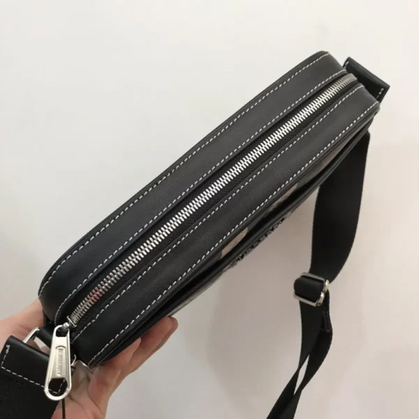 Burberry bag - rep bags