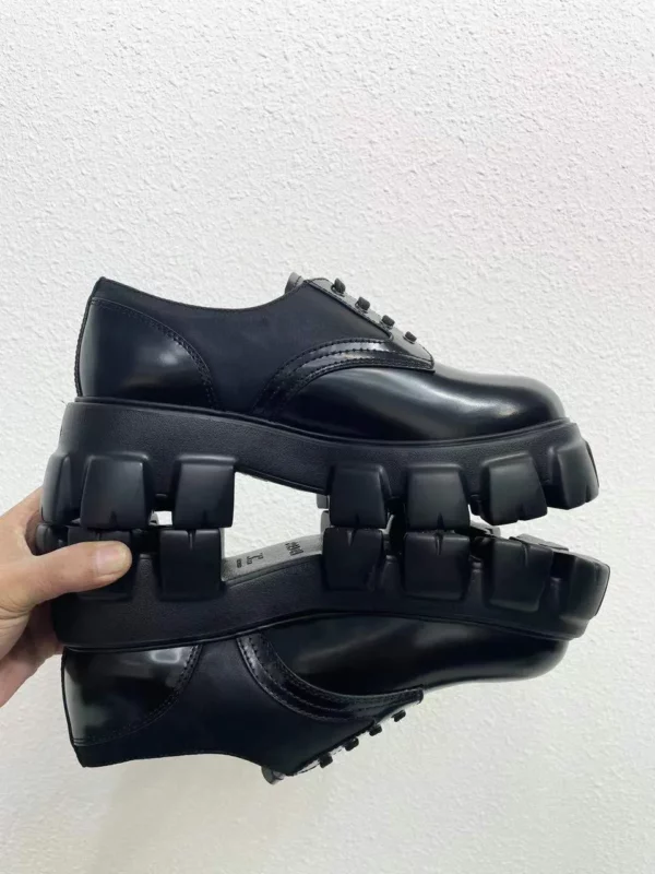 Prada shoes - Replica shoes