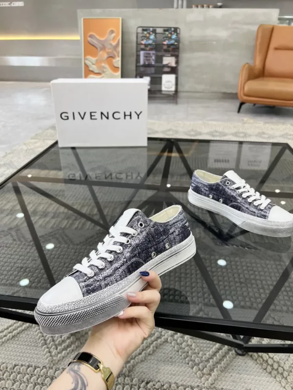 Givenchy shoes - rep shoes