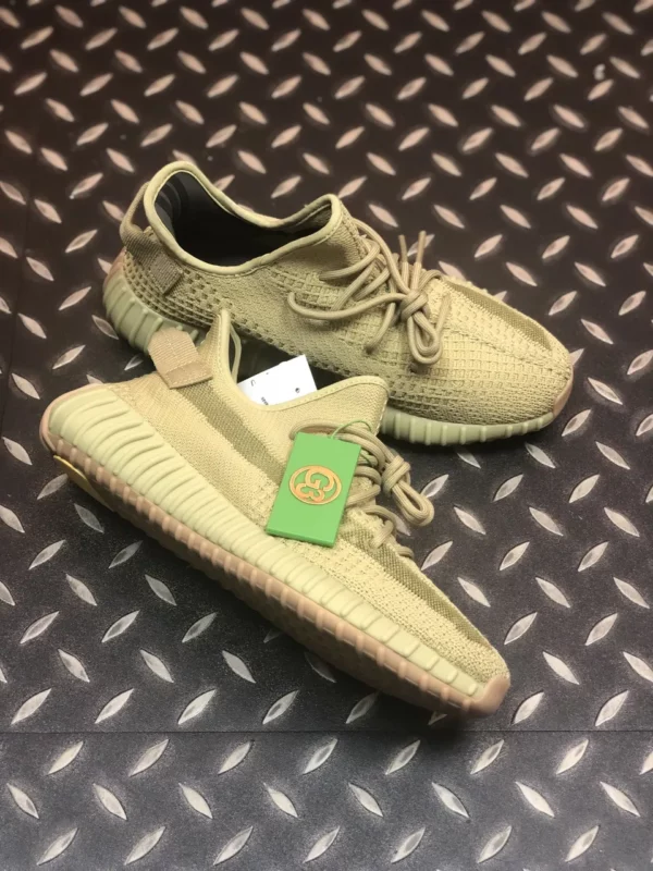 Yeezy shoes - Replica shoes