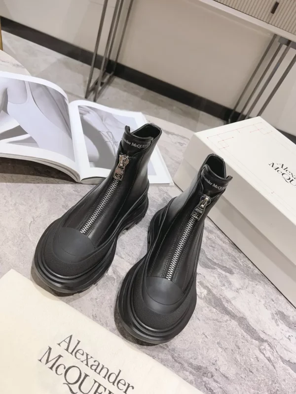 Alexander MCQueen shoes - Replica shoes