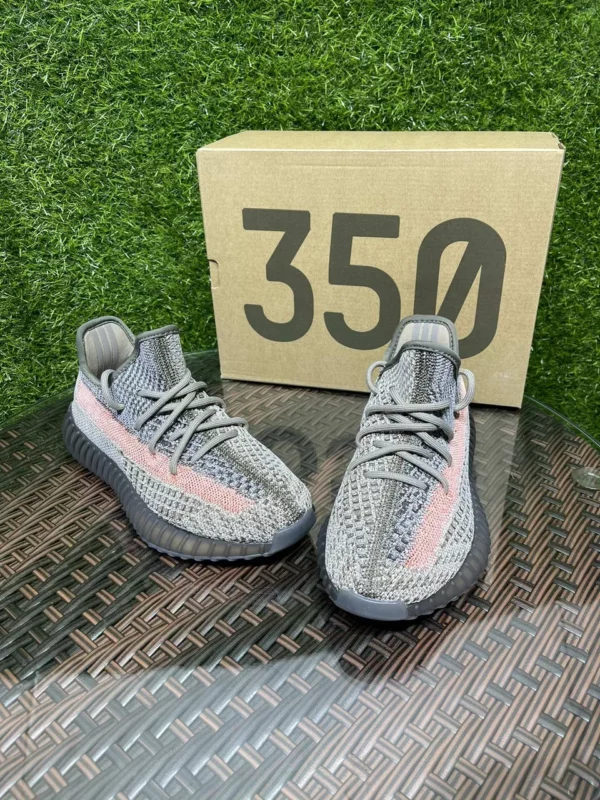 Yeezy shoes - Reps shoes