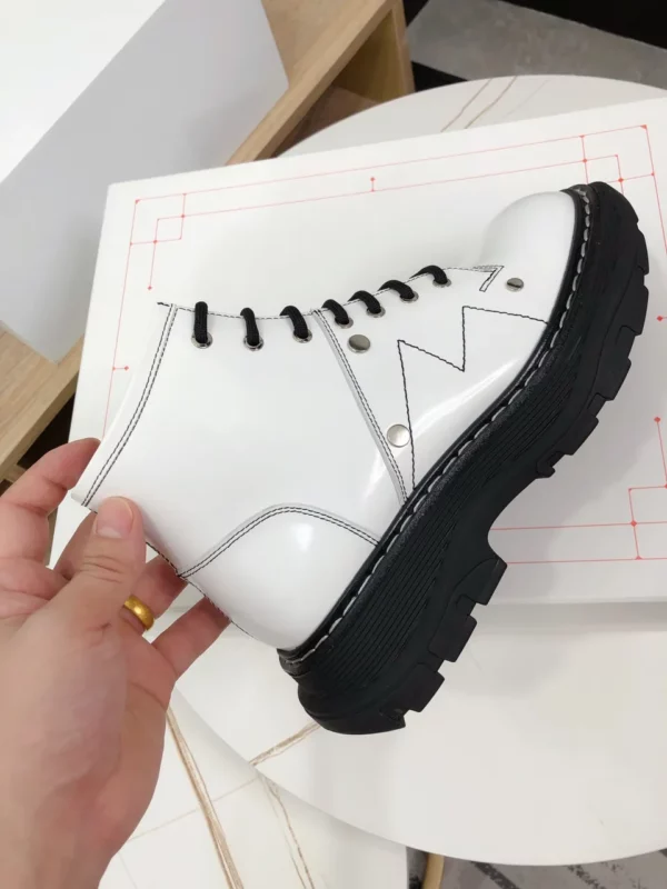 Alexander MCQueen shoes - rep shoes