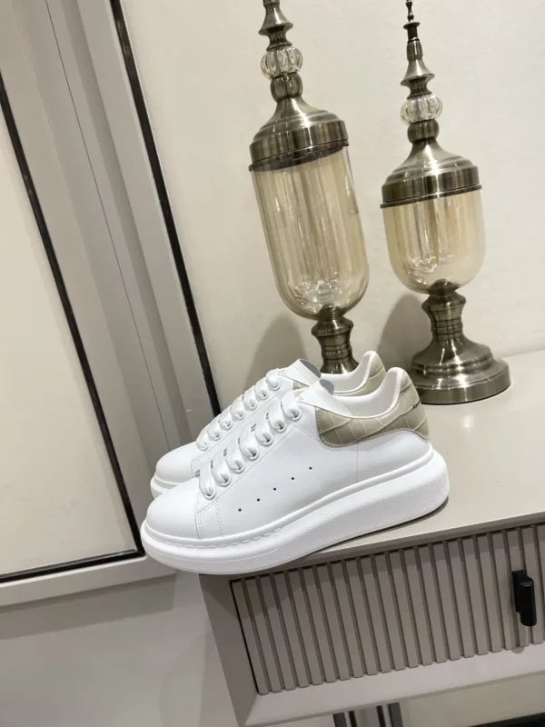 Alexander MCQueen shoes - rep shoes