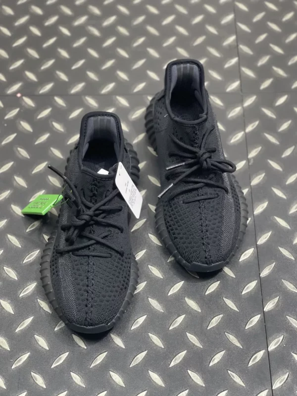 Yeezy shoes - Replica shoes