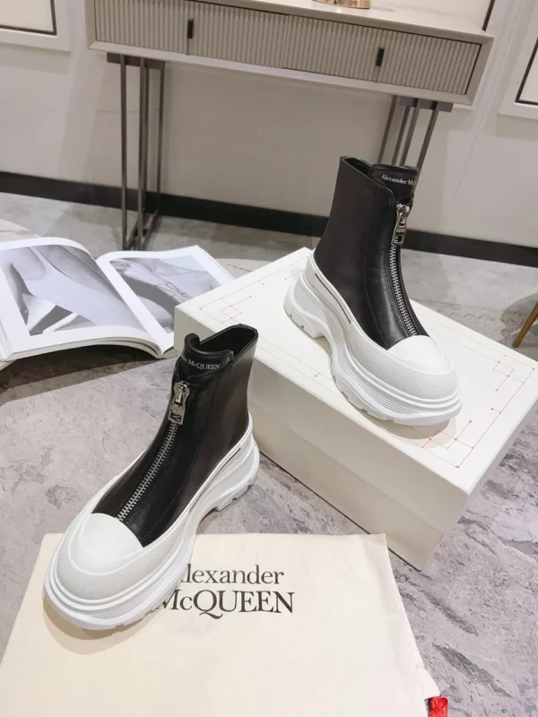 Alexander MCQueen shoes - Replica shoes