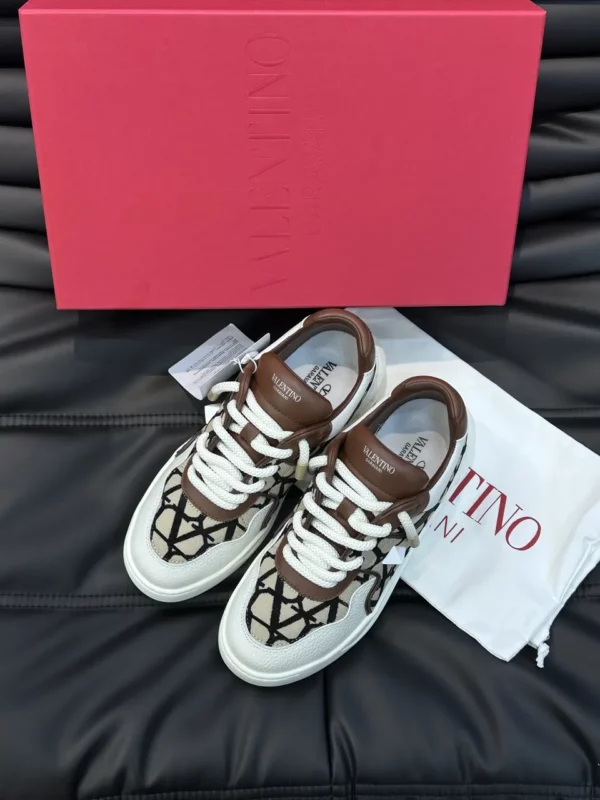 Valentino shoes - Replica shoes