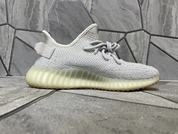 Yeezy shoes - Replica shoes