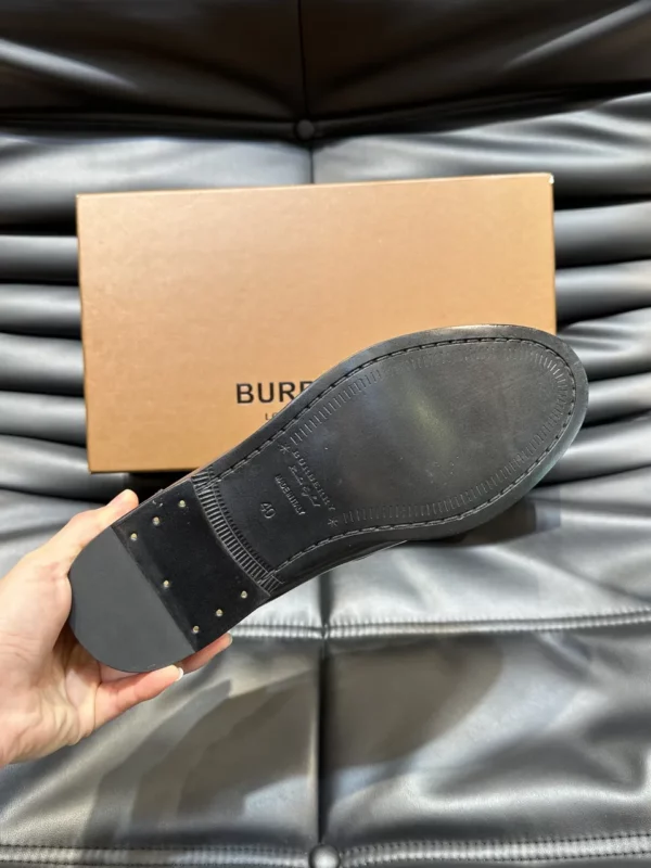 Burberry shoes - rep shoes