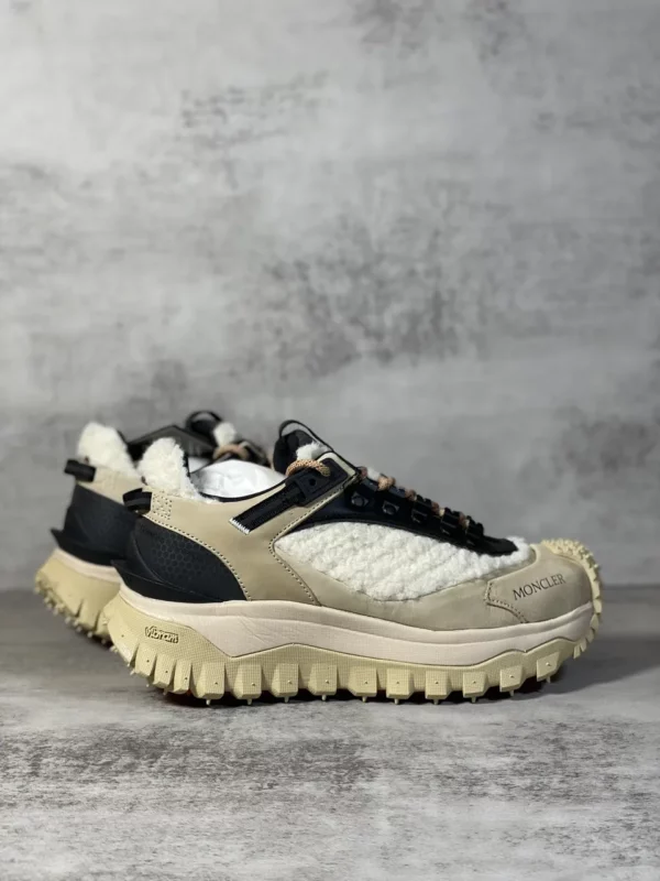 Moncler shoes - Replica shoes