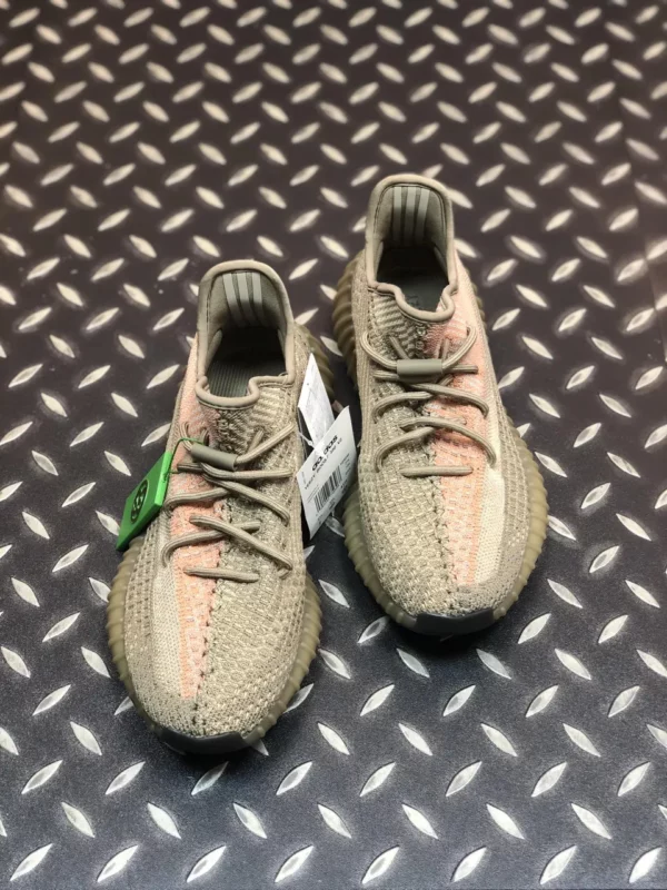 Yeezy shoes - rep shoes