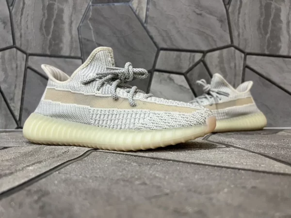 Yeezy shoes - Replica shoes