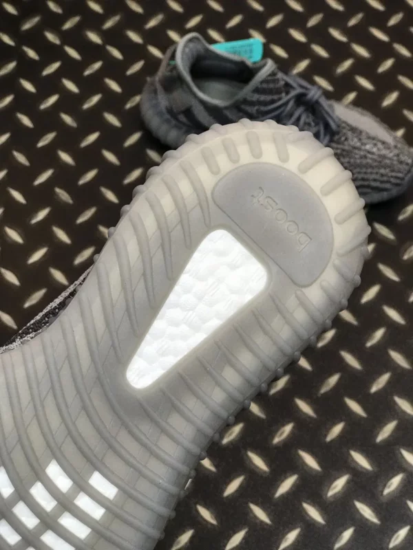 Yeezy shoes - Replica shoes