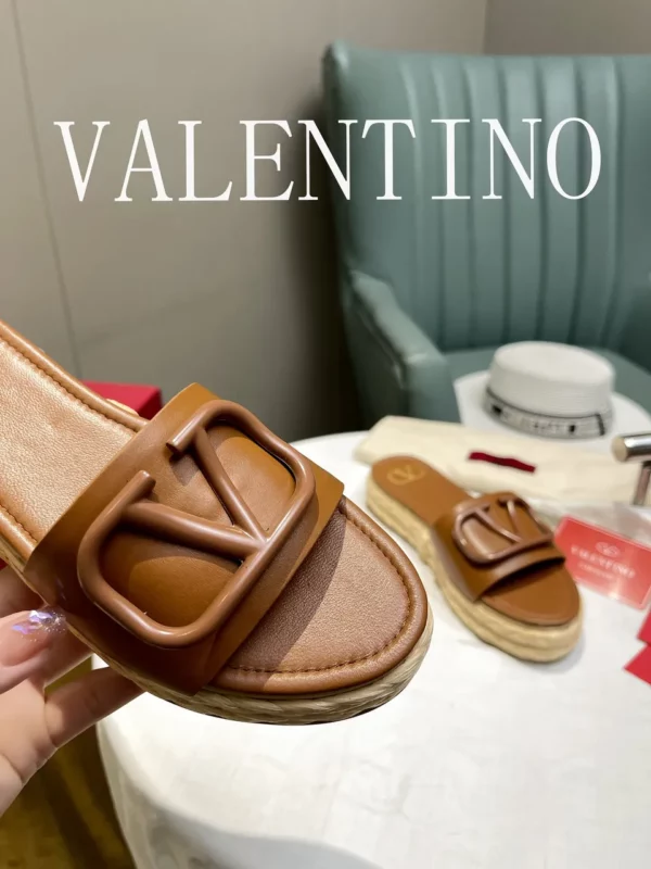 Valentino shoes - Replica shoes