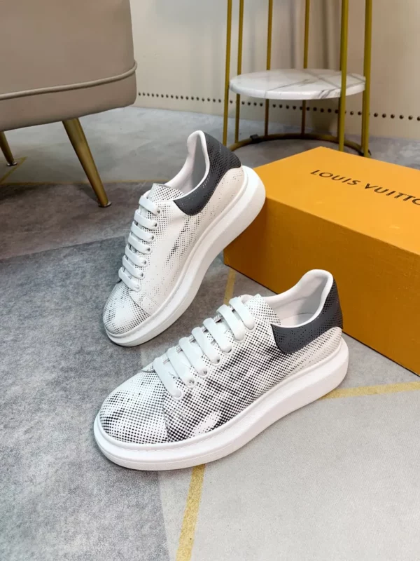 Alexander MCQueen shoes - rep shoes