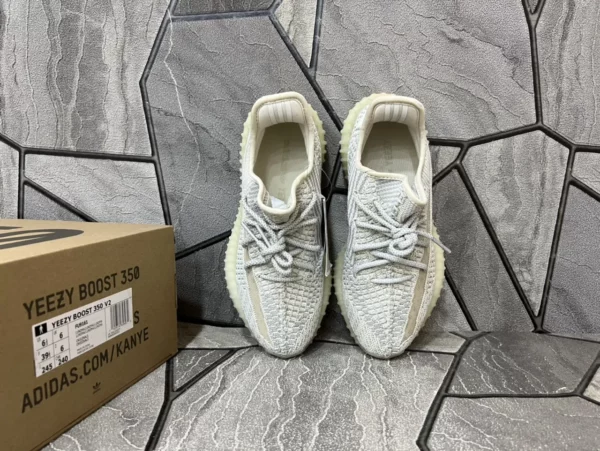 Yeezy shoes - Replica shoes