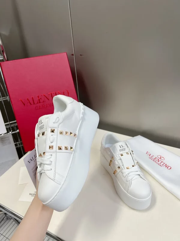 Valentino shoes - Replica shoes