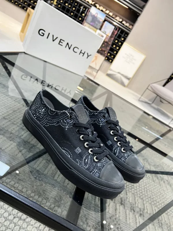 Givenchy shoes - Reps shoes