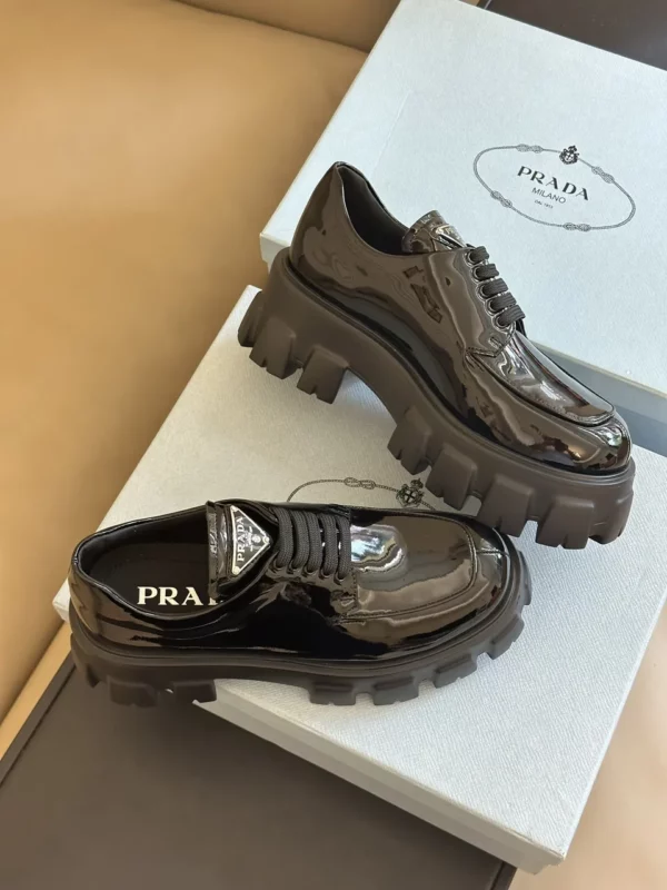 Prada shoes - Replica shoes