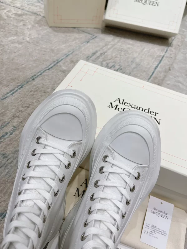 Alexander MCQueen shoes - Replica shoes