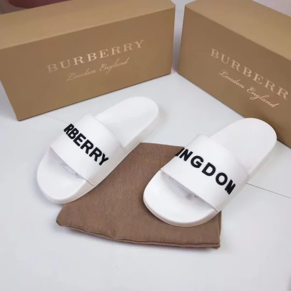 Burberry shoes - Replica shoes