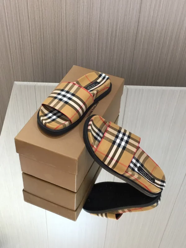 Burberry shoes - rep shoes