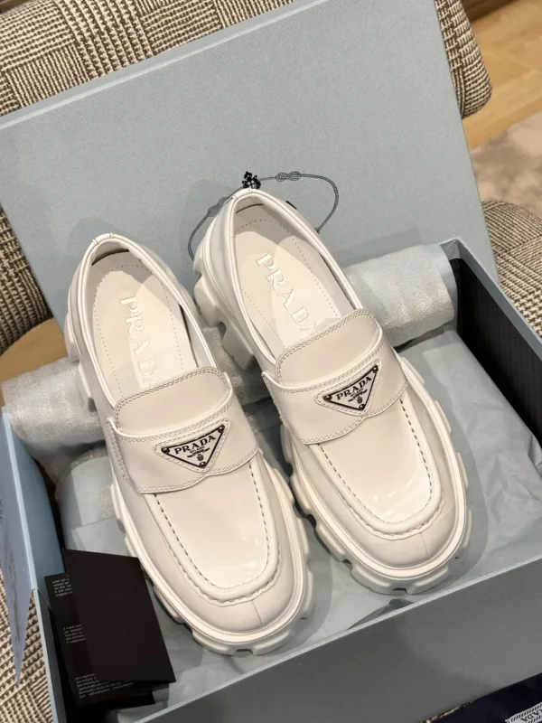 Prada shoes - Replica shoes