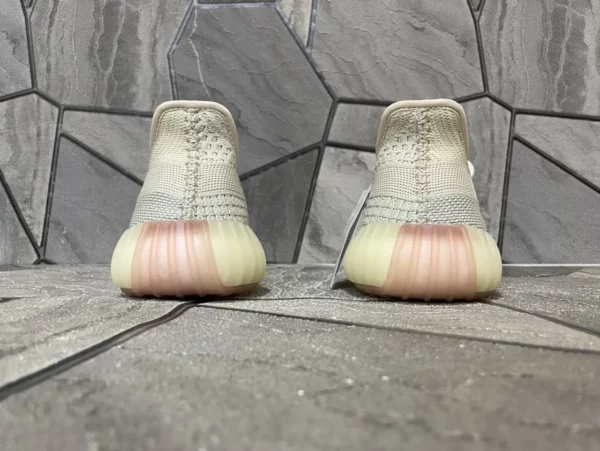 Yeezy shoes - rep shoes