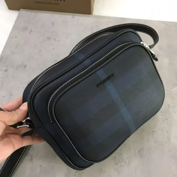 Burberry bag - rep bags