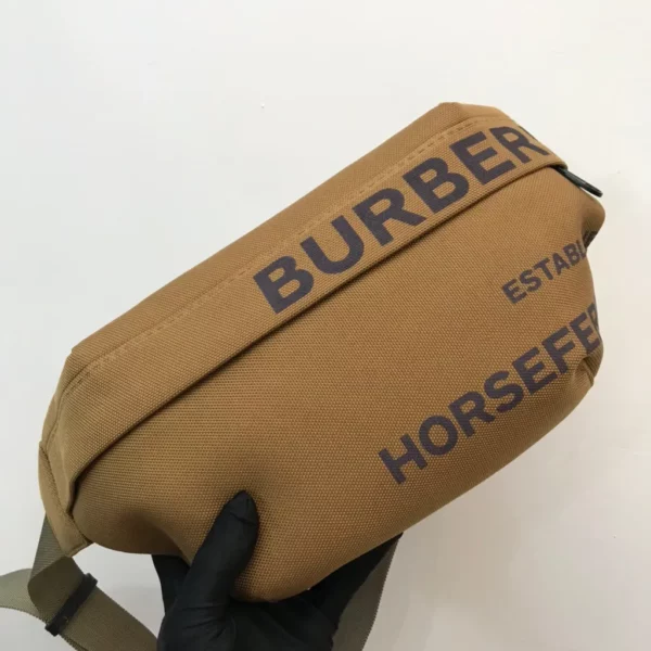 Burberry bag - rep bags