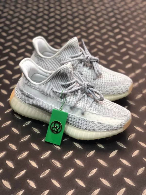 Yeezy shoes - Replica shoes