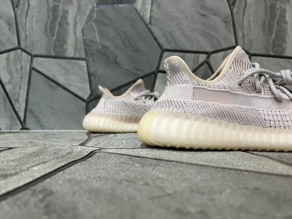 Yeezy shoes - Replica shoes