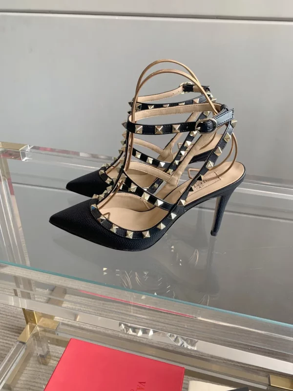 Valentino shoes - Reps shoes