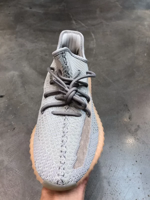 Yeezy shoes - rep shoes