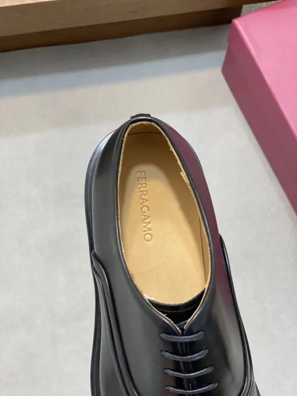 Ferragamo shoes - Replica shoes