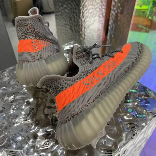 Yeezy shoes - Replica shoes