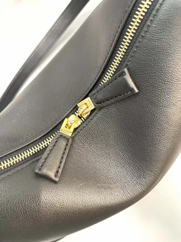 Prada bag - rep bags