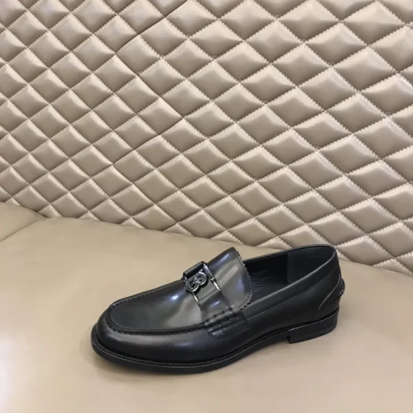 Burberry shoes - rep shoes