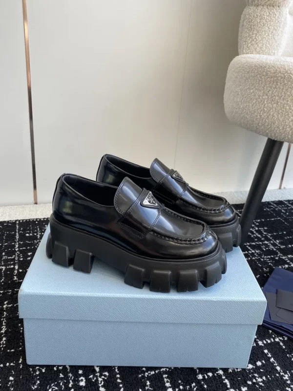 Prada shoes - Replica shoes