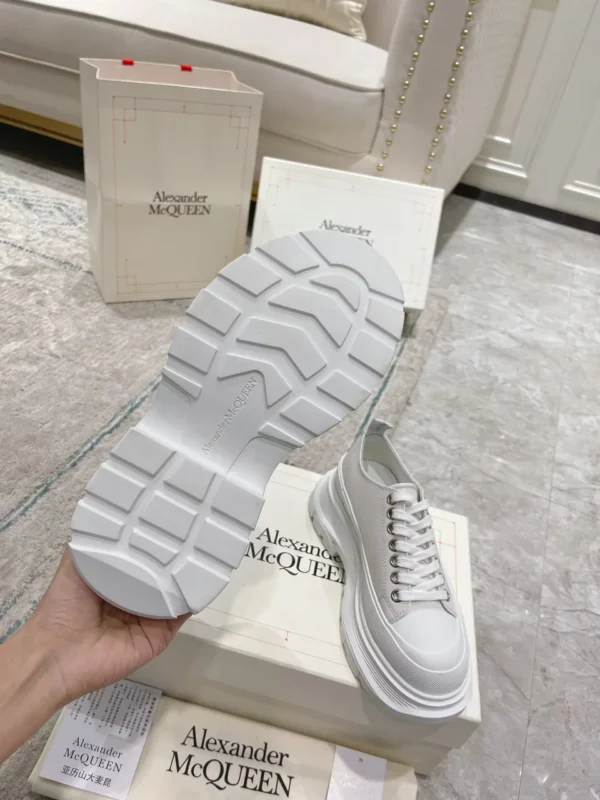 Alexander MCQueen shoes - rep shoes