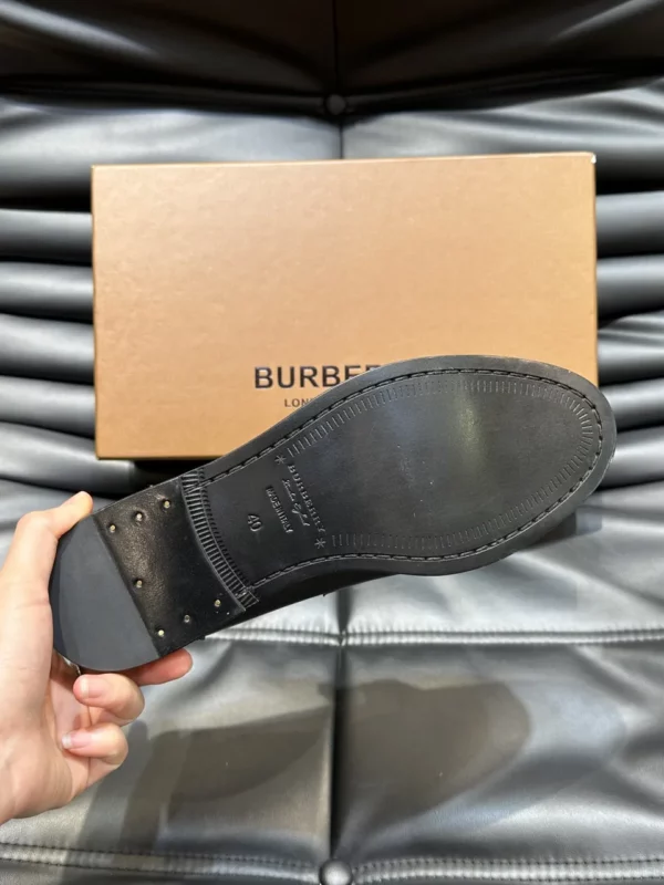 Burberry shoes - rep shoes