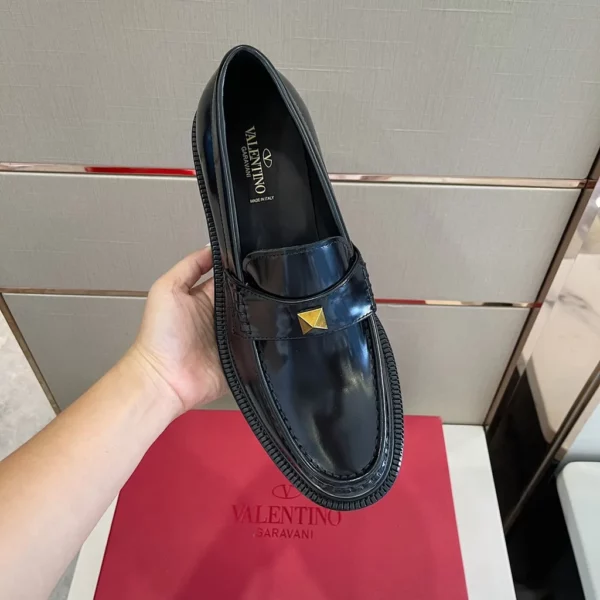 Valentino shoes - Replica shoes