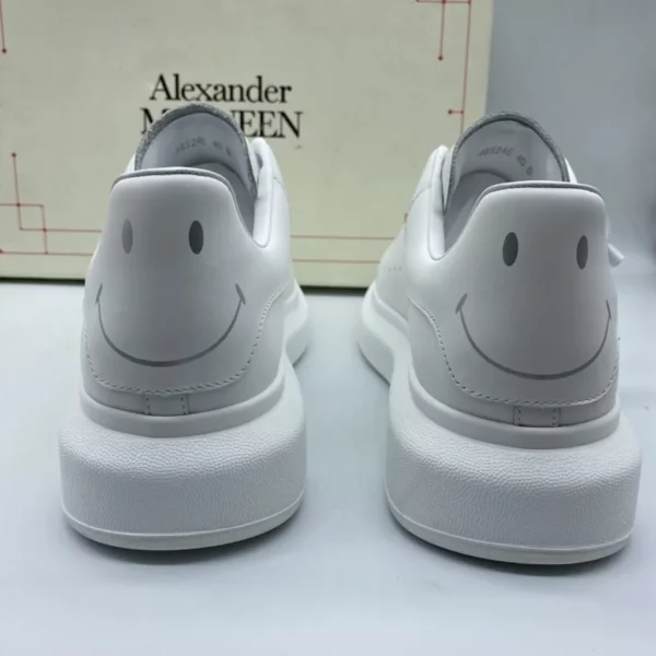 Alexander MCQueen shoes - Replica shoes