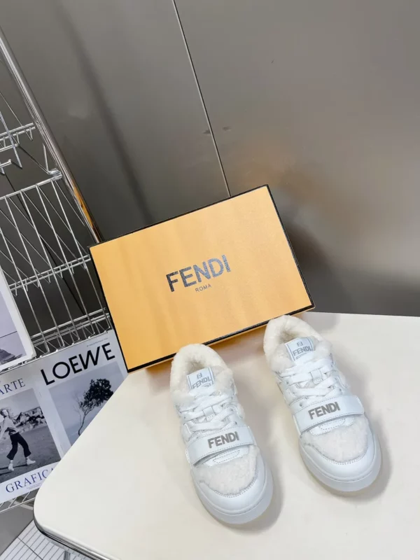 Fendi shoes - Replica shoes