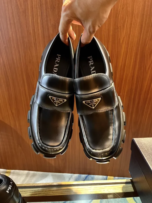 Prada shoes - Replica shoes