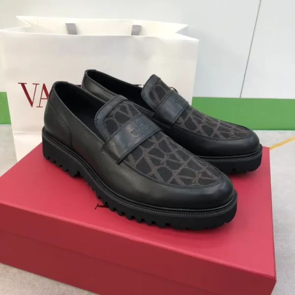 Valentino shoes - rep shoes