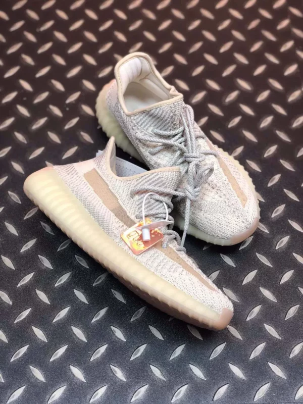 Yeezy shoes - Replica shoes