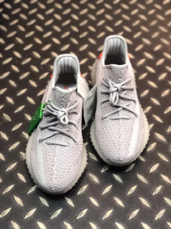 Yeezy shoes - Replica shoes