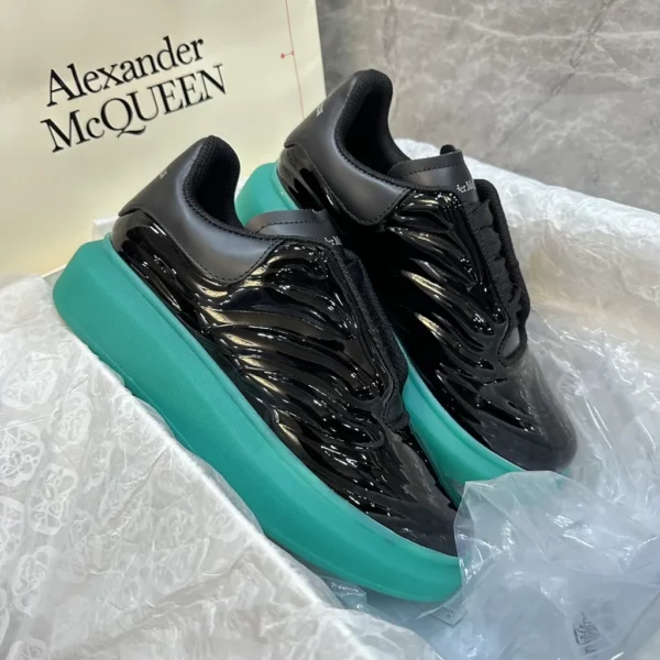 Alexander MCQueen shoes - rep shoes