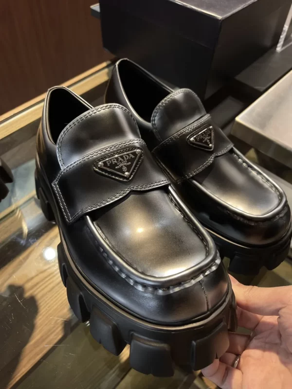 Prada shoes - Replica shoes